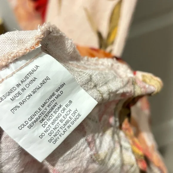 Elegant Floral Linen Maxi Dress in Red and Pink - Picture 5 of 5